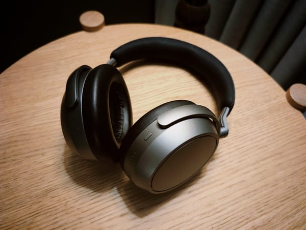 My pair of Momentum 4 headphones from old mate Senny